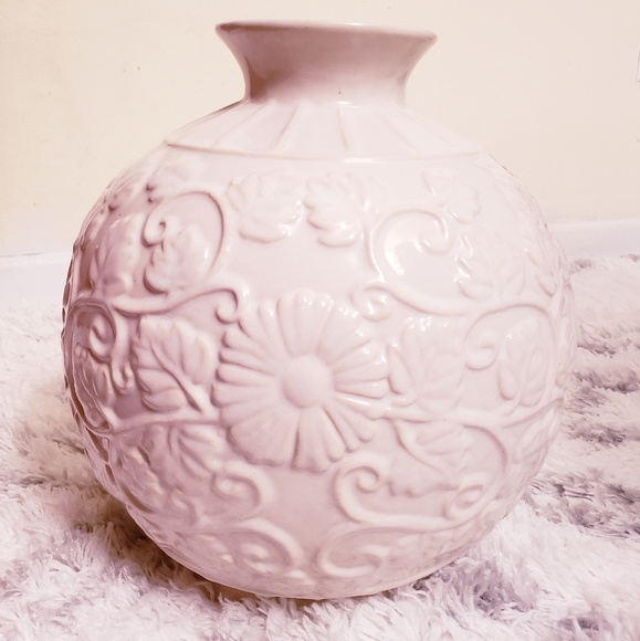 Vintage Ceramic Flower Pot Vase for Indoor/Outdoor - Picture 2 of 8